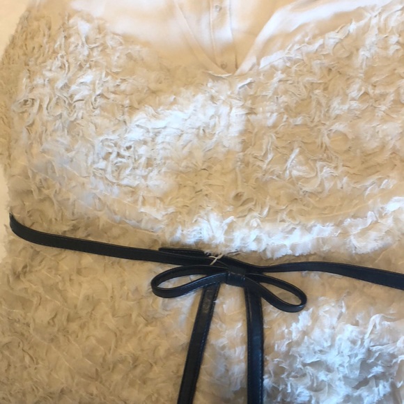 Tank - Picture 2 of 7